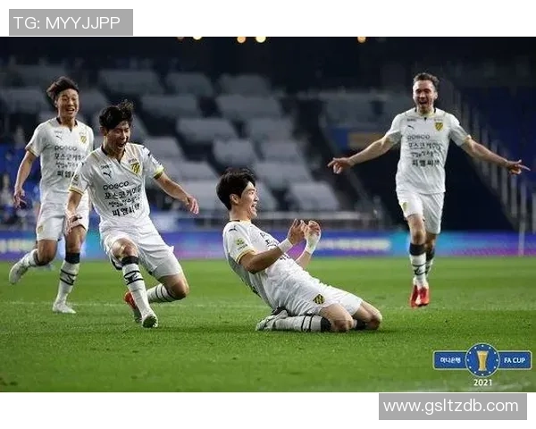 全南天龙与蔚山现代激战正酣谁能在这场较量中笑到最后 全南天龙与蔚山现代激战正酣谁能在这场较量中笑到最后